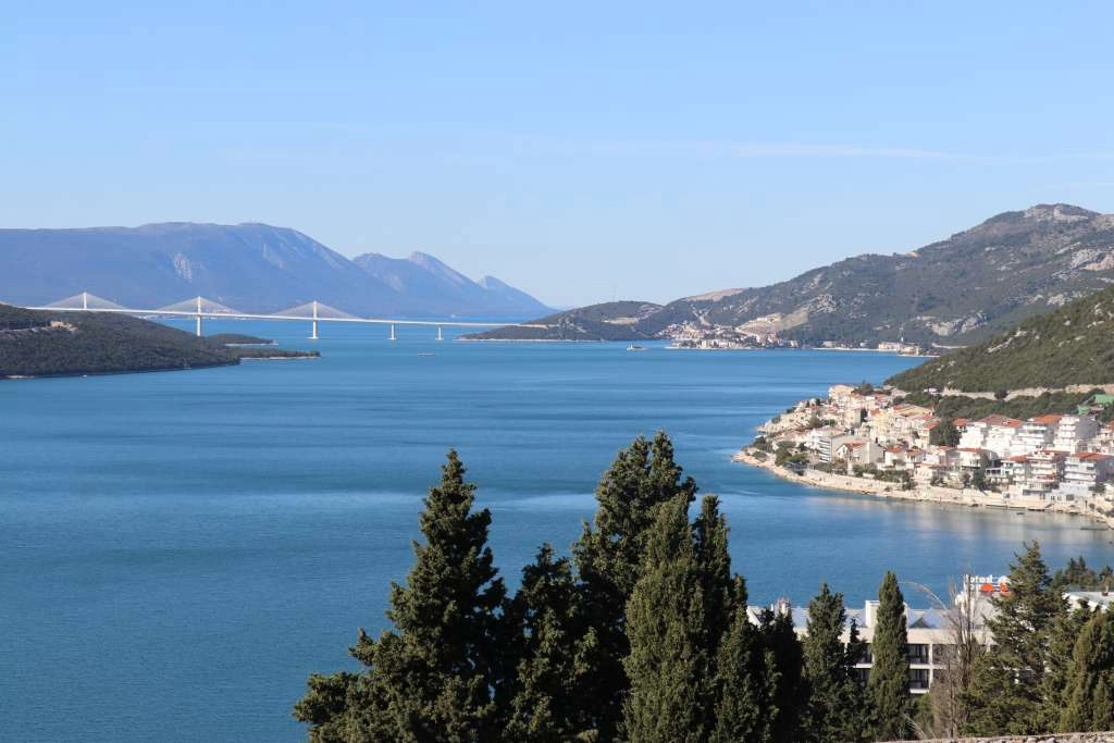 TURISTI I DALJE U NEUMU - Fokus je zadržati domaću radnu snagu uz bolje uvjete